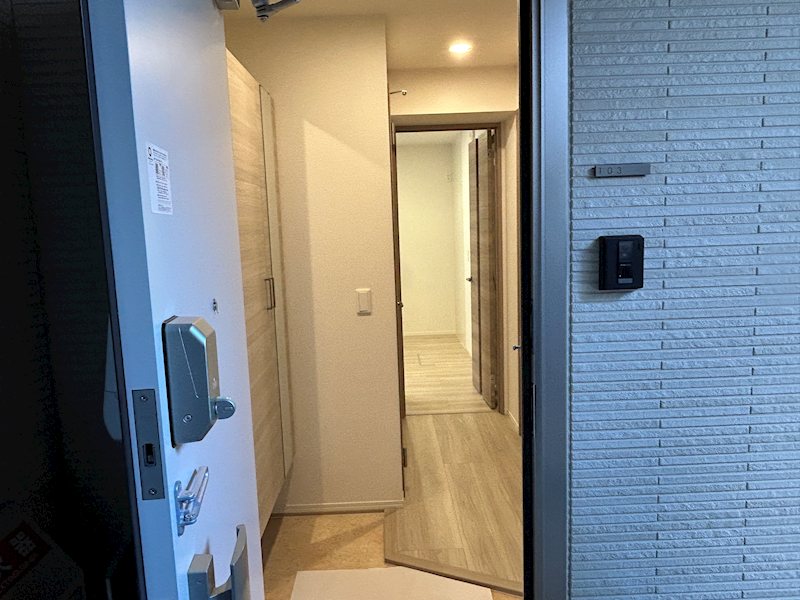 玄関　※写真は類似物件です