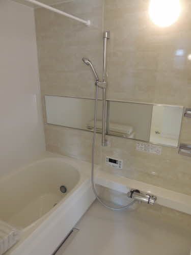 バス・シャワールーム　浴室