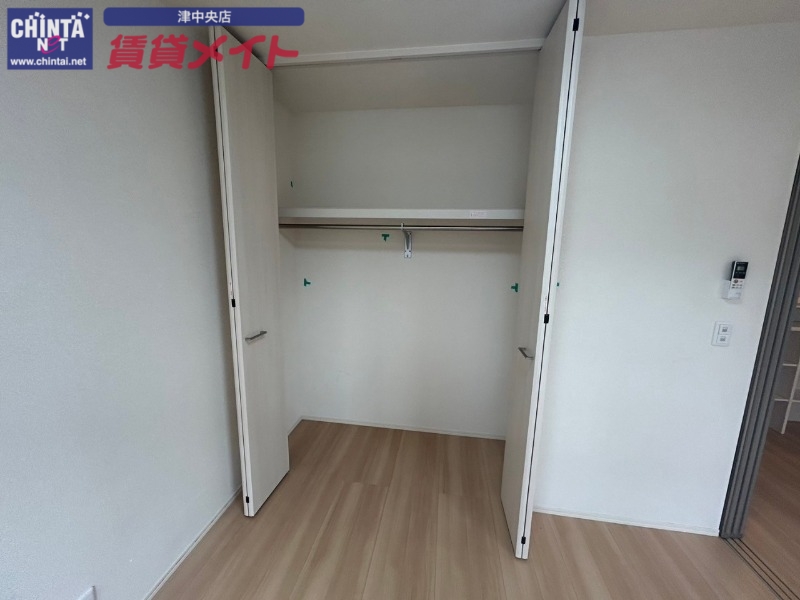 収納　同型参考写真