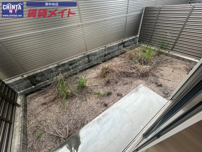 バルコニー　同型参考写真