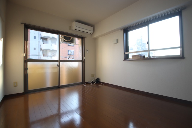 居室・リビング　別室の参考写真です。※現況優先