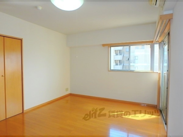 居室・リビング　洋室