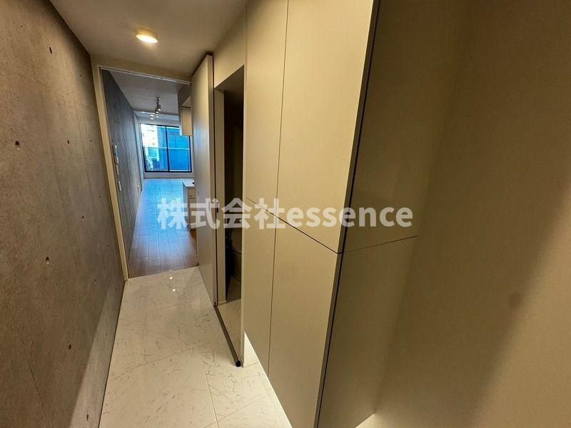 玄関　弊社ではオンライン対応・現地対応可能です♪