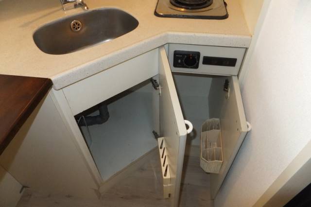 収納　キッチン下部収納