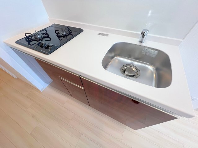 キッチン　オシャレなシステムキッチン。お料理好きには嬉しいですね。