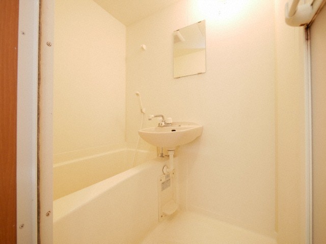 バス・シャワールーム　バス・シャワールーム