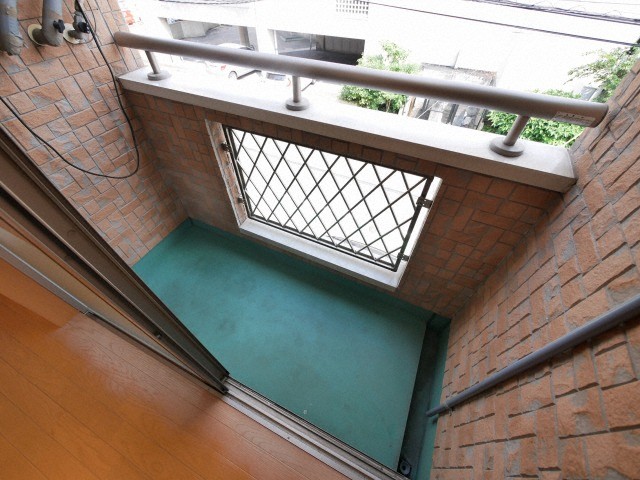 バルコニー　バルコニー