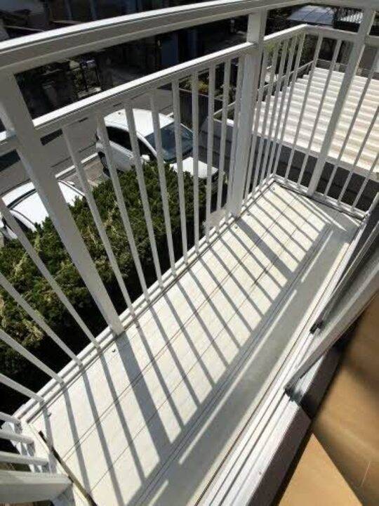 バルコニー　バルコニー