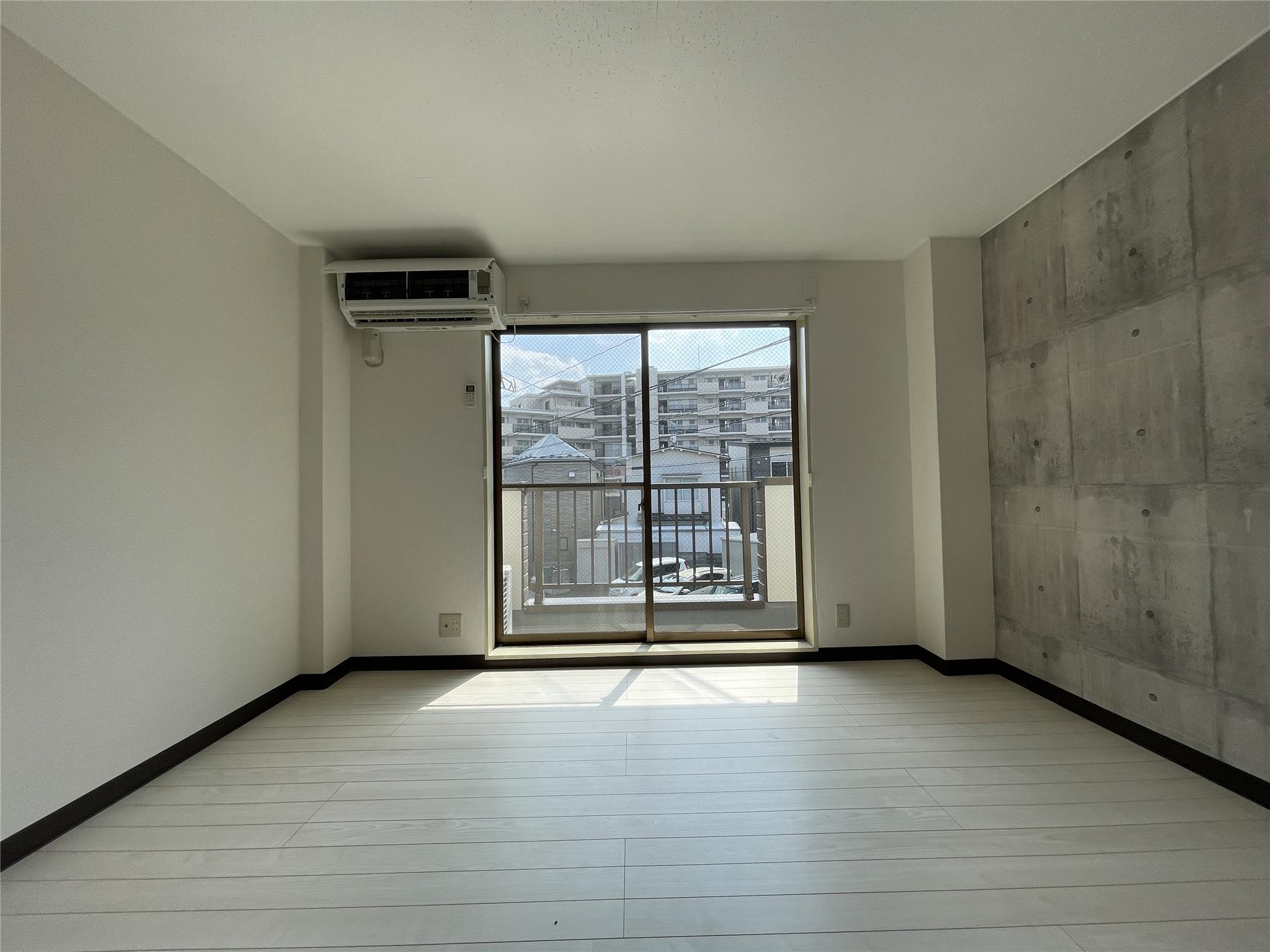 その他部屋・スペース　日差しの差し込むお部屋です