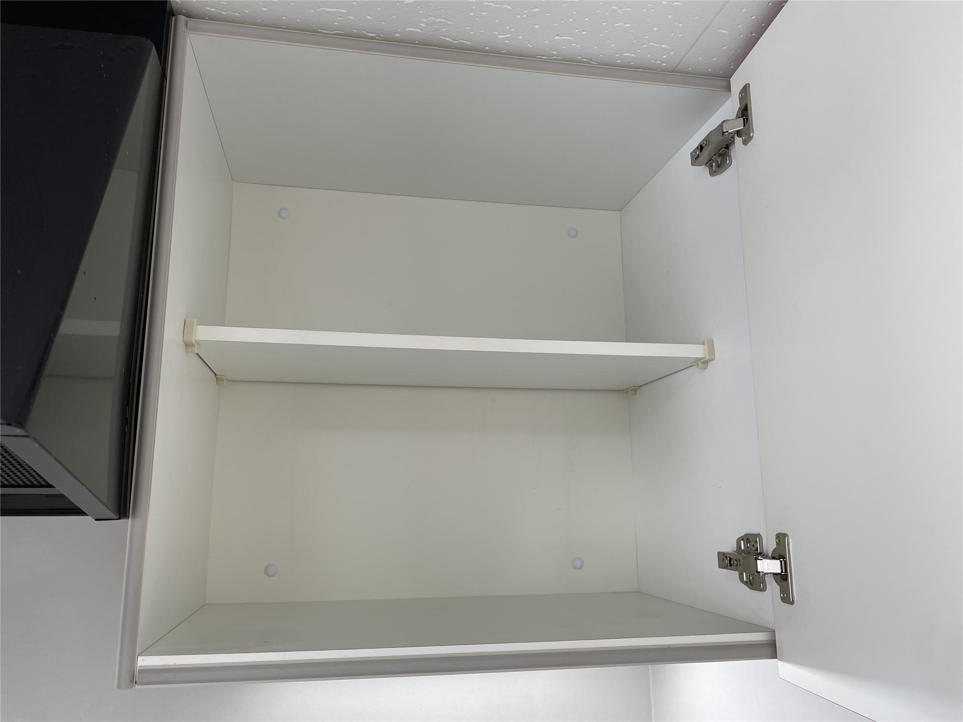 その他設備　キッチン上部にも収納が付いています