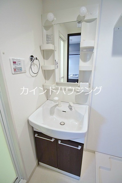 洗面設備　シャンプードレッサー