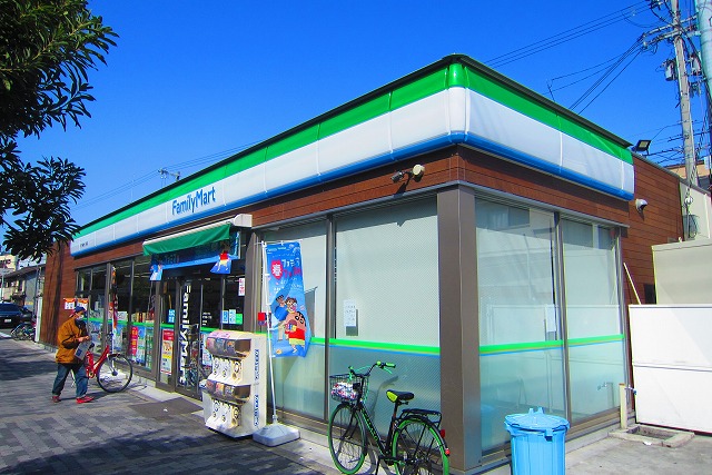 コンビニ　ファミリーマート 天下茶屋三丁目店（コンビニ）まで456m