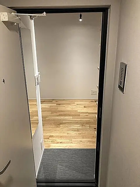 玄関　※同物件参考写真