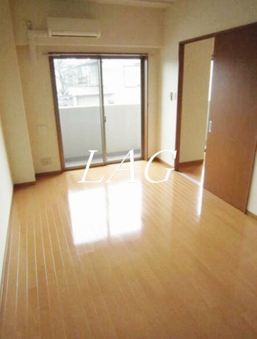 居室・リビング　洋室のお部屋です。
