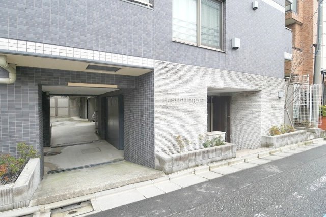 建物外観　落ち着いた雰囲気の外観です