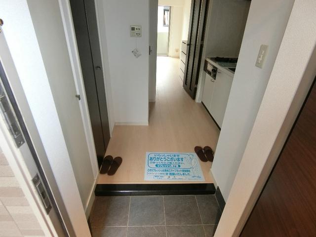 玄関　玄関を開けたところです