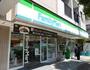 コンビニ　ファミリーマート・上馬交差点前店（コンビニ）まで79m