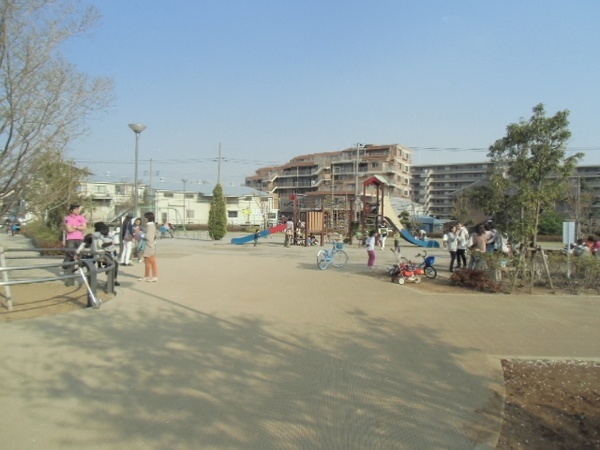 公園　東松戸中央公園（公園）まで219m