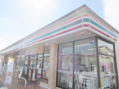 コンビニ　セブンイレブン 宇都宮御幸小学校前店（コンビニ）まで157m