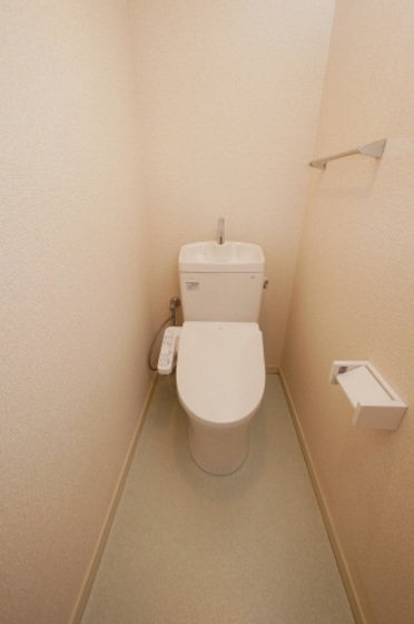 トイレ　※別部屋の写真です。