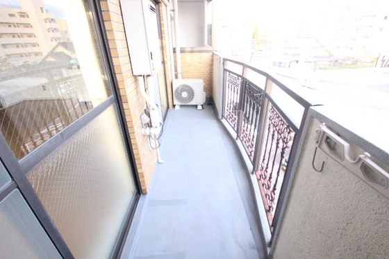 バルコニー　※別部屋の写真です。
