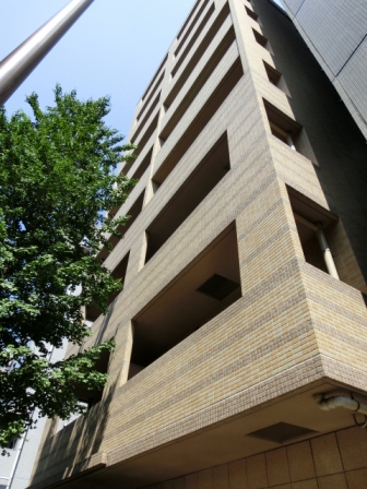 建物外観　RC造6階建のマンション☆