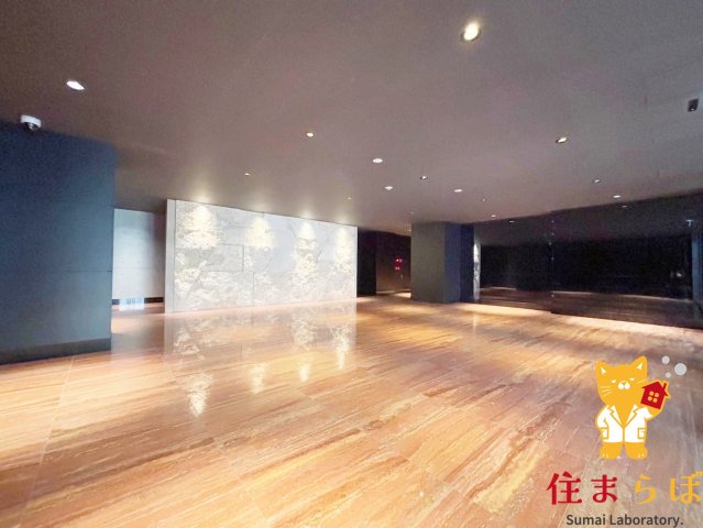 エントランス　共用部の印象も大切に