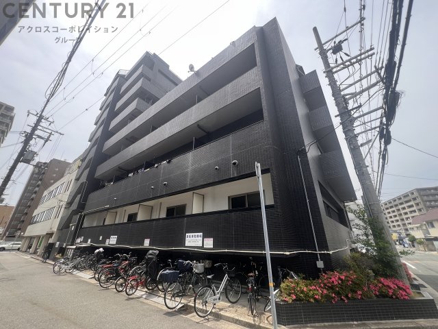 建物外観　エレベーター付きで重たい荷物も楽々♪