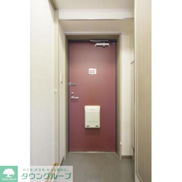 玄関　※写真は同タイプ住戸です。