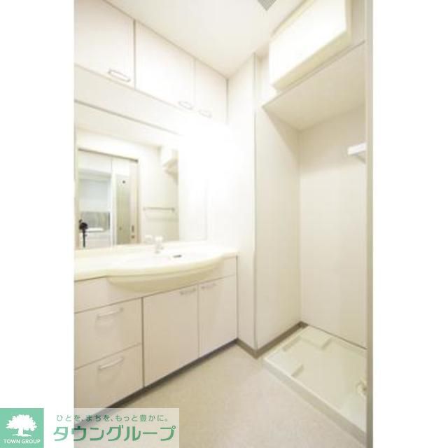洗面設備　※写真は同タイプ住戸です。