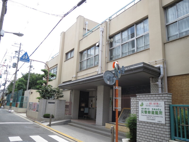 小学校　神路小学校（小学校）まで525m
