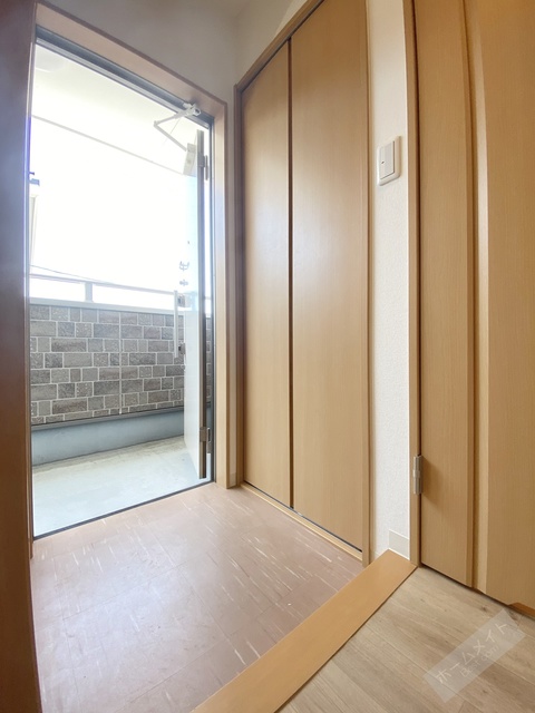玄関　玄関収納付き♪