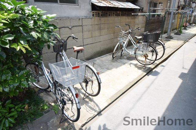 その他共有部分　自転車はこちらに置けます
