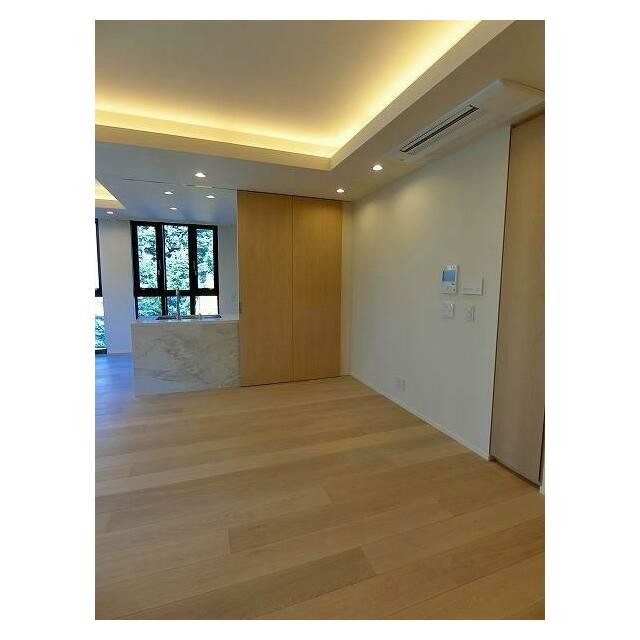 居室・リビング　別部屋参考写真