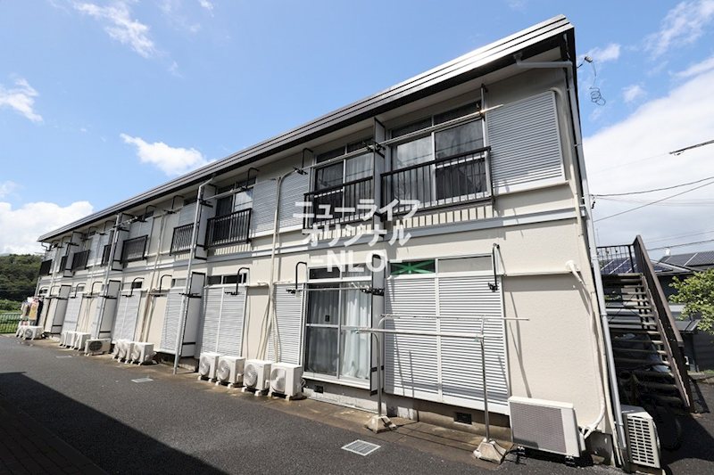 建物外観　公園、緑地も多く自然豊かな心安らぐ住環境です。