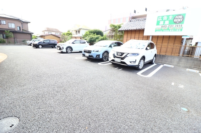駐車場　駐車場