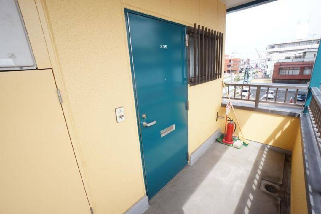 玄関　玄関
