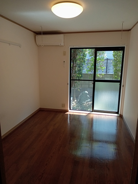 居室・リビング　★明るくキレイなお部屋です★