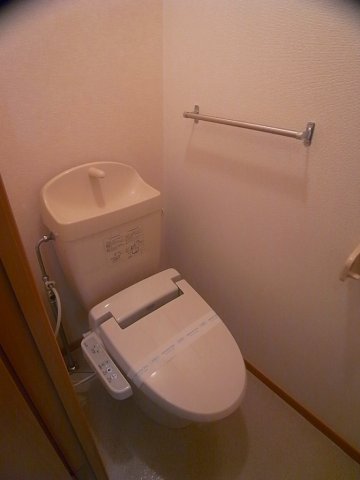 トイレ　ゆったりとした空間のトイレです