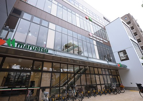 スーパー　マルエツ江戸川橋店（スーパー）まで329m