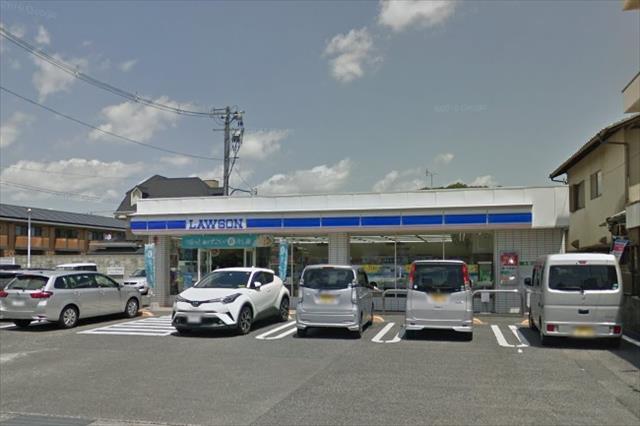 コンビニ　ローソン（コンビニ）まで1065m