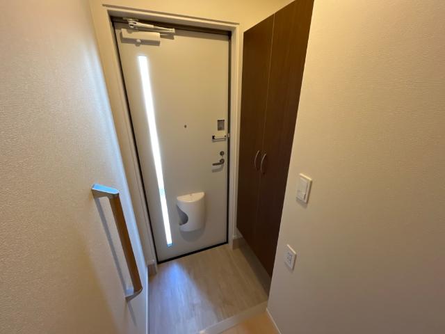 玄関　玄関（イメージ）