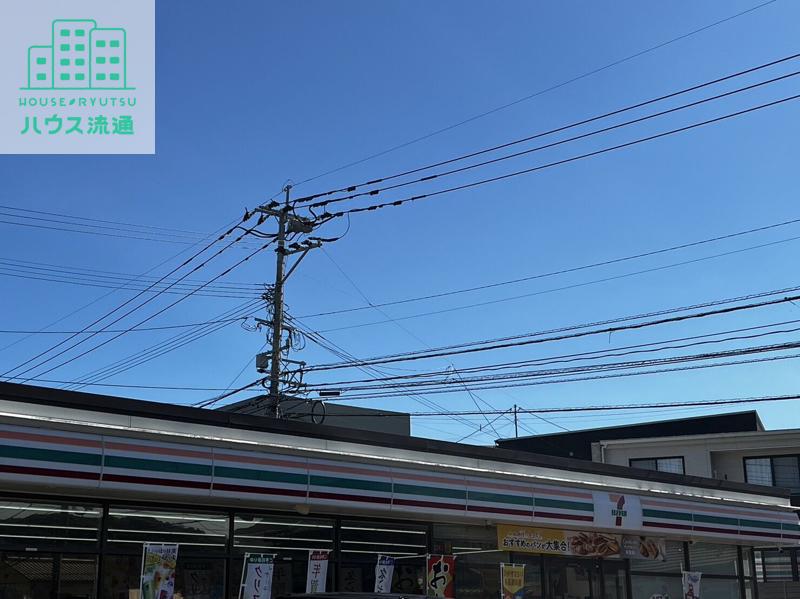 コンビニ　セブンイレブン諫早平山町店（コンビニ）まで888m