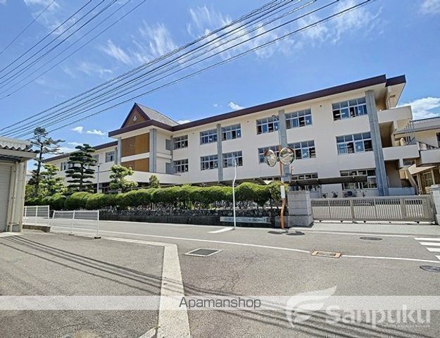 中学校　川内中学校（中学校）まで453m