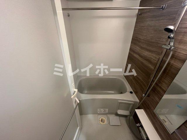 バス・シャワールーム　同建物内、別のお部屋の参考写真になります。