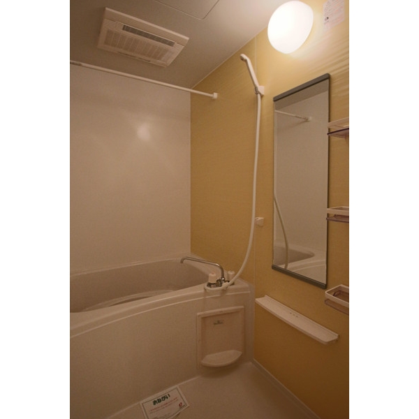 バス・シャワールーム　同じ建物の別のお部屋