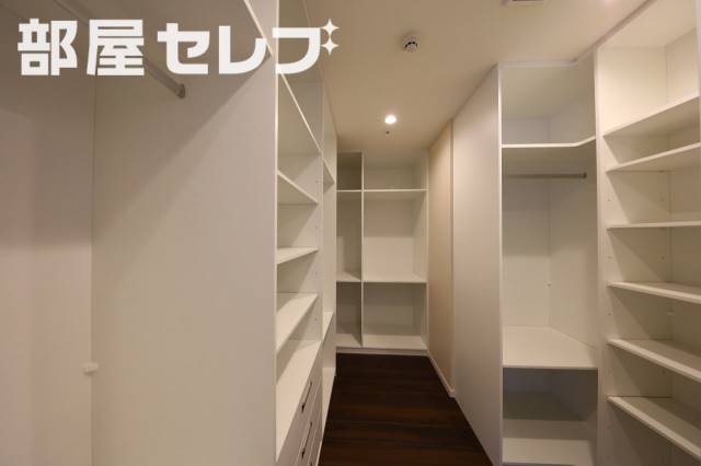 収納　２１０５号室写真