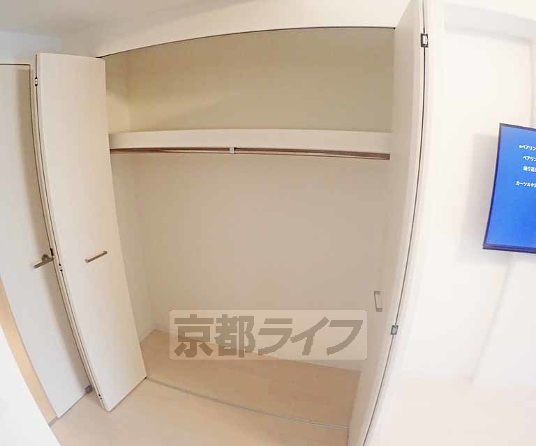 収納　広々とした収納です。