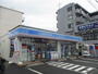 コンビニ　ローソン 六会店（コンビニ）まで493m