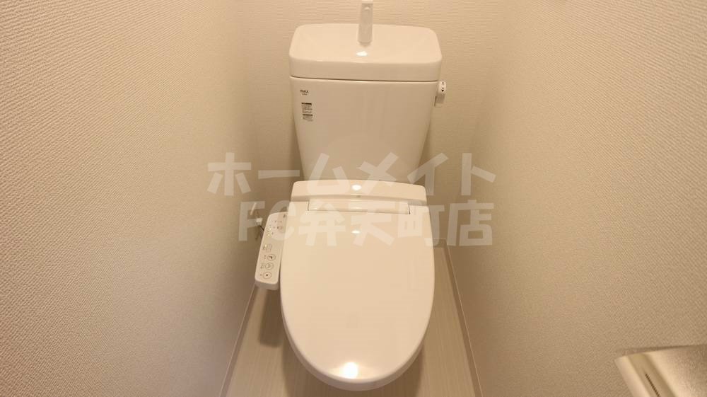 トイレ　落ち着いたトイレです